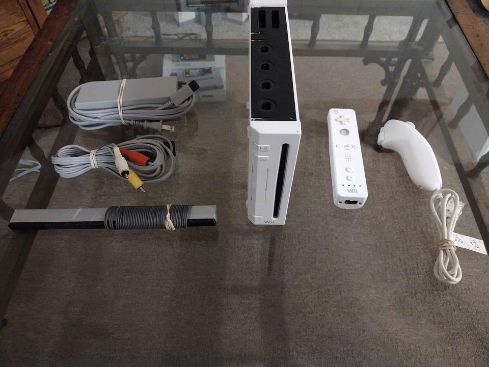 Modded Wii Console Bundle - Digital Edition