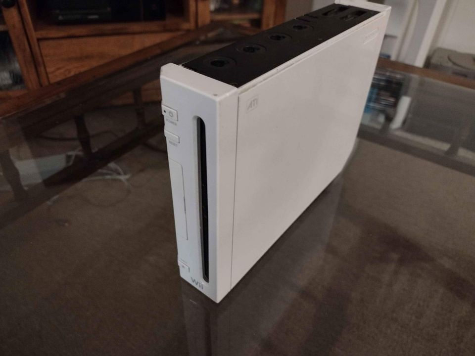 Modded Wii Console Bundle - Digital Edition